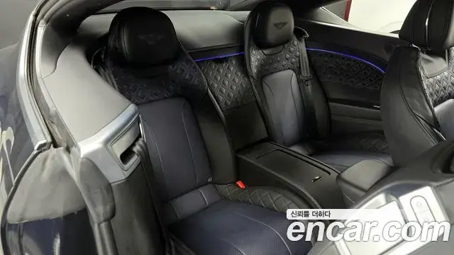 Bentley Continental GT 2019 — Photo 17/20