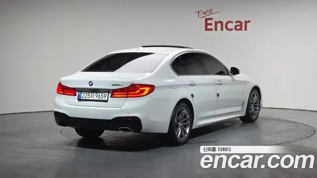 BMW 5 Series 2018 — Фото 2/20