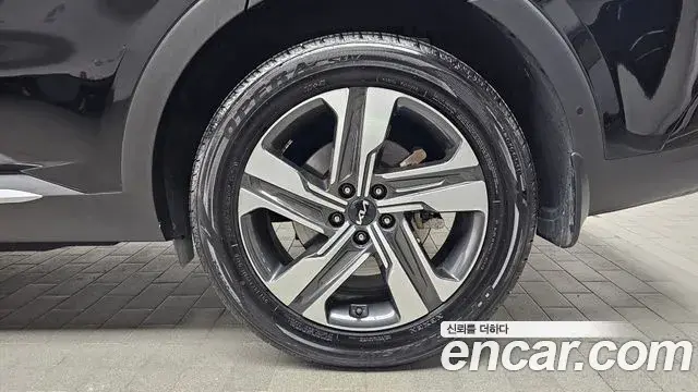 Kia Sorento 2022 — ფოტო 1/20