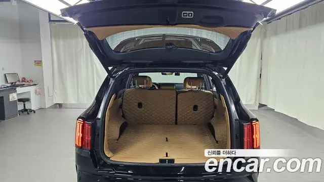 Kia Sorento 2022 — ფოტო 13/20