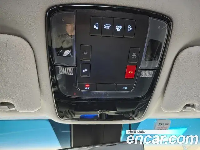 Hyundai Staria 2024 — Photo 18/20