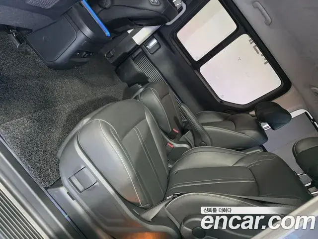Hyundai Staria 2024 — Photo 20/20