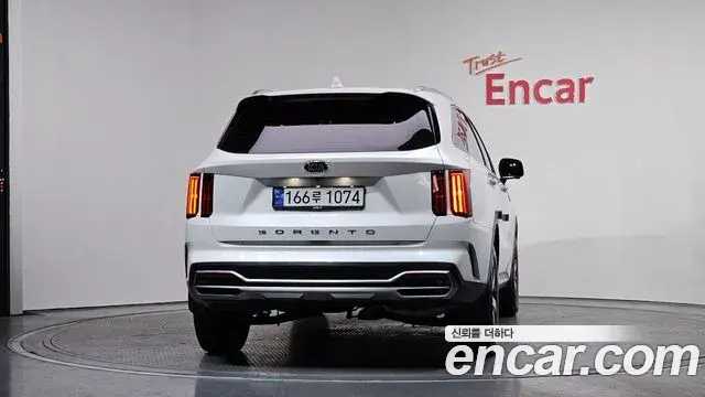 Kia Sorento 2020 — Фото 4/20