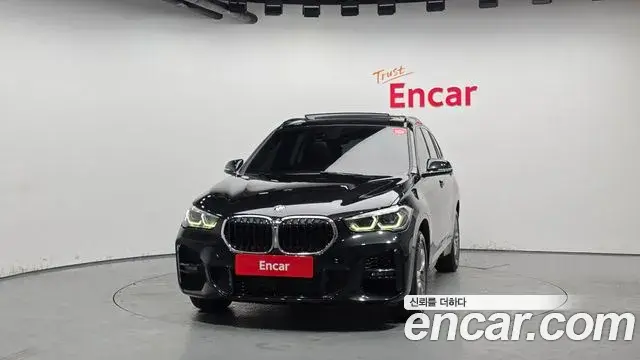 BMW X1 2022 — Photo 16/20
