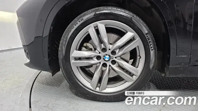 BMW X1 2022 — Photo 5/20