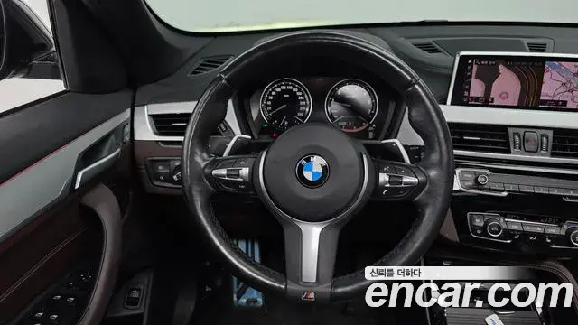 BMW X1 2022 — Photo 7/20