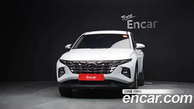 Hyundai Tucson Hybrid 2023 — ფოტო 16/20