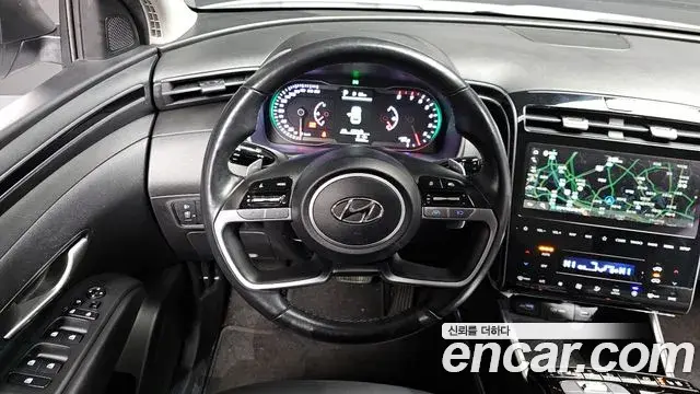 Hyundai Tucson Hybrid 2023 — ფოტო 17/20