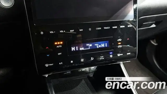 Hyundai Tucson Hybrid 2023 — ფოტო 19/20