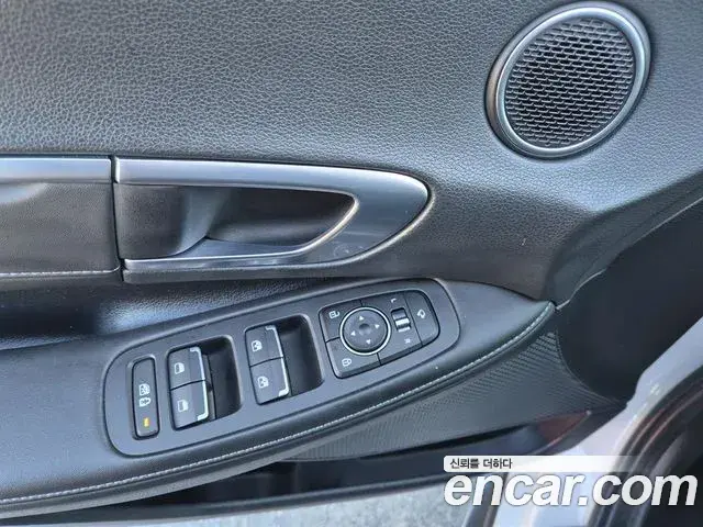 Hyundai Sonata Hybrid 2021 — Şəkil 13/17
