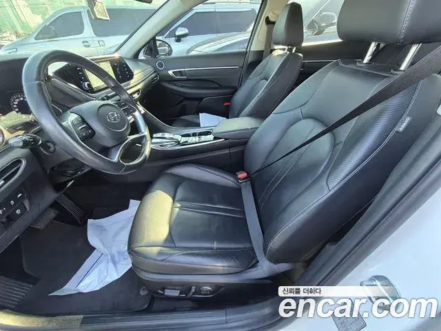 Hyundai Sonata Hybrid 2021 — Şəkil 9/17