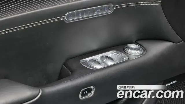 Genesis G90 2022 — Şəkil 19/20