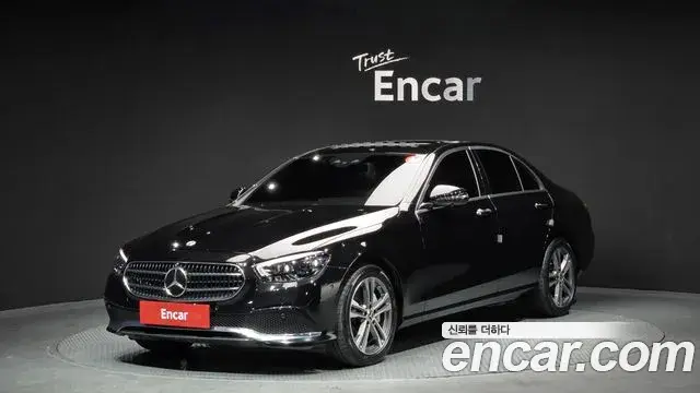 Mercedes-Benz E-Class 2022 — ფოტო 5/20