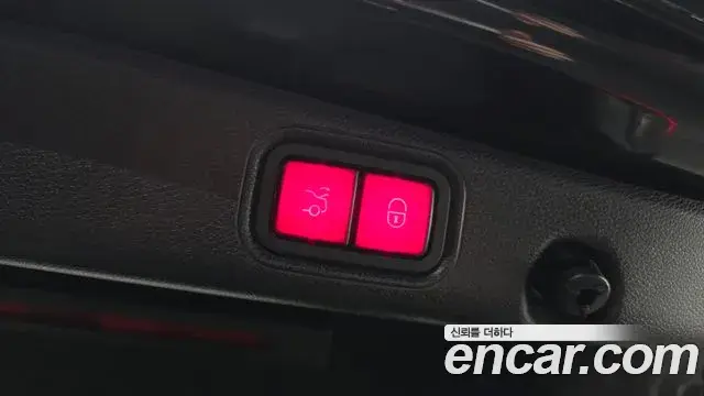 Mercedes-Benz E-Class 2022 — ფოტო 9/20