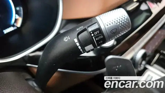 Genesis G80 2020 — ფოტო 13/20