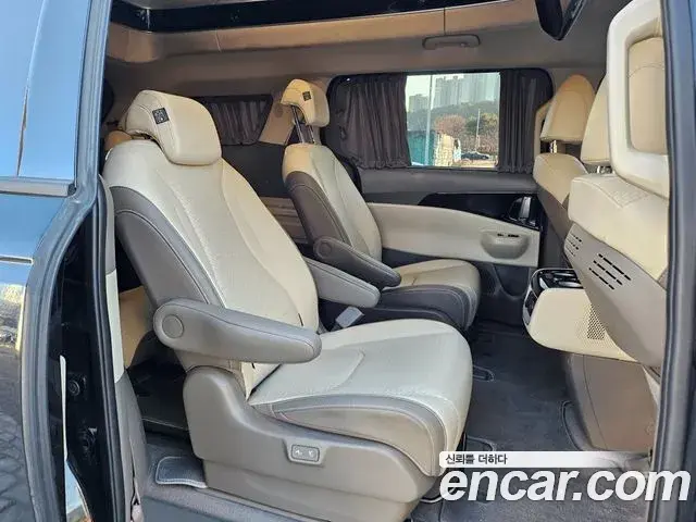 Kia Carnival 2024 — Photo 15/20