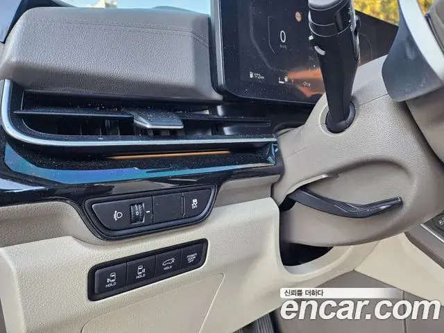 Kia Carnival 2024 — Photo 2/20