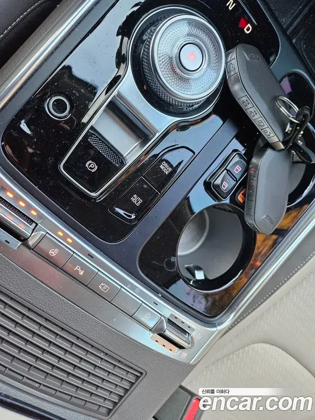 Kia Carnival 2024 — Photo 5/20