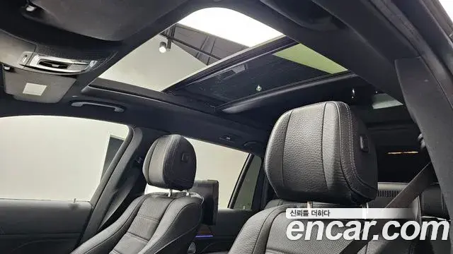 Mercedes-Benz GLS-Class 2021 — Фото 19/20