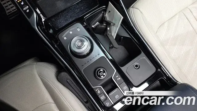 Kia Sorento 2024 — Photo 1/20
