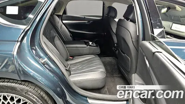 Genesis G80 2023 — Photo 14/20