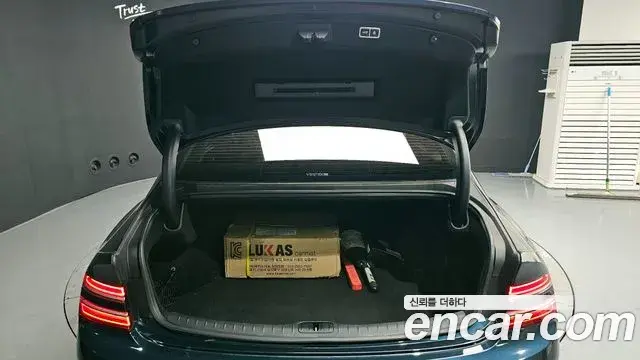Genesis G80 2023 — Photo 7/20