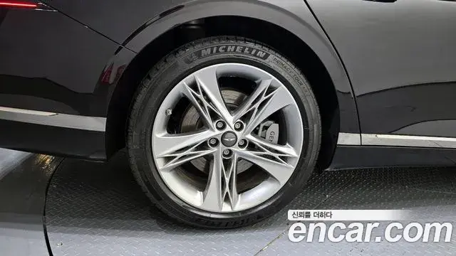 Genesis G90 2022 — ფოტო 9/20