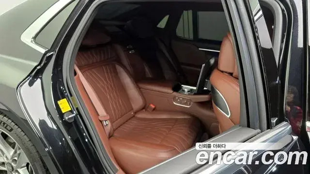 Genesis G90 2022 — ფოტო 19/20