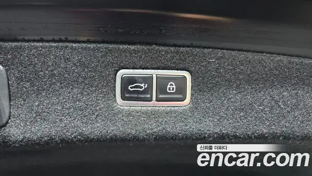 Genesis G90 2022 — ფოტო 18/20