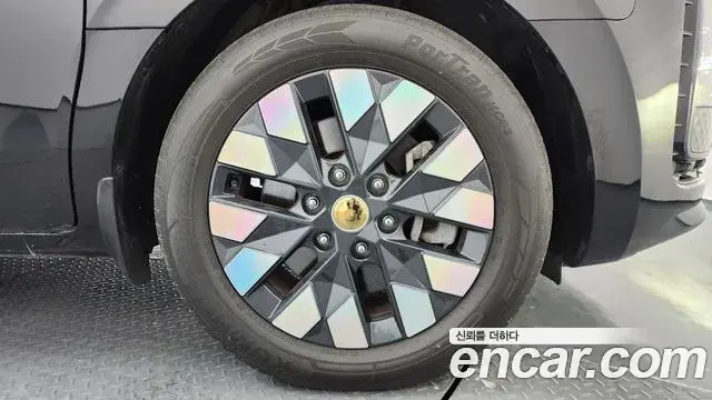 Hyundai Staria 2021 — Photo 12/20