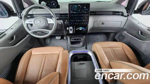 Hyundai Staria 2021 — Photo 8/20