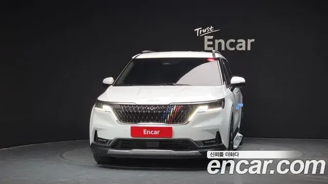 Kia Carnival 2023 — Photo 9/20