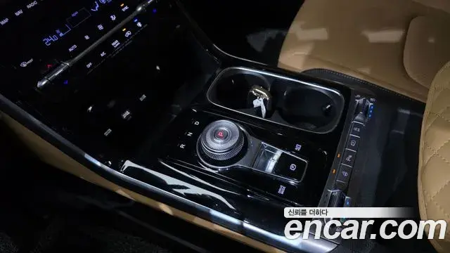 Kia Carnival 2023 — Photo 6/20