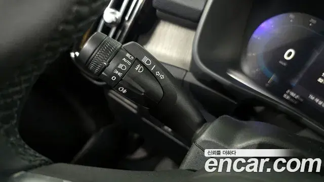 Volvo XC40 2023 — Şəkil 13/20