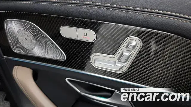 Mercedes-Benz GLE-Class 2020 — ფოტო 3/15