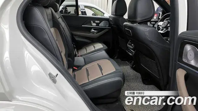 Mercedes-Benz GLE-Class 2020 — ფოტო 7/15