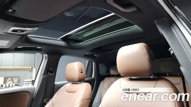 Mercedes-Benz GLA-Class 2022 — ფოტო 16/20