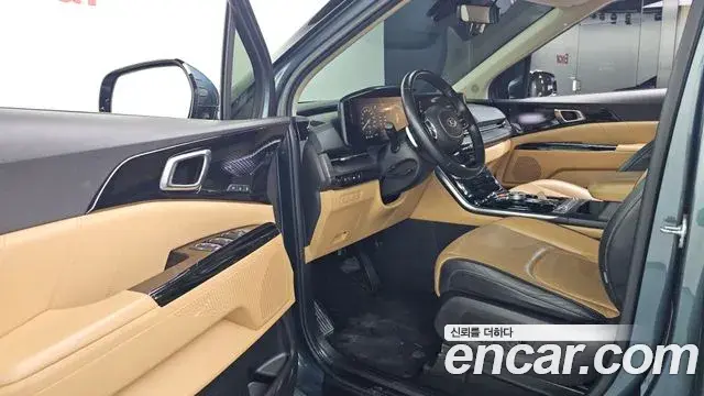 Kia Carnival 2020 — ფოტო 6/20