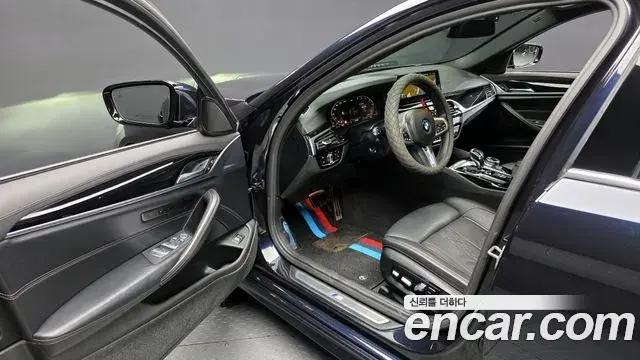 BMW 5 Series 2020 — ფოტო 10/20