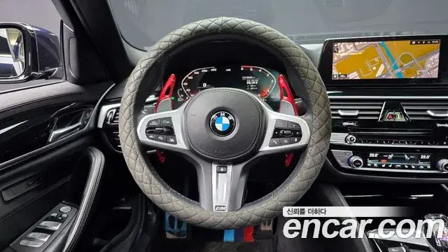 BMW 5 Series 2020 — ფოტო 14/20