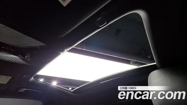 BMW 5 Series 2020 — ფოტო 19/20