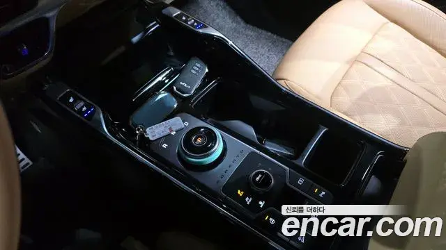 Kia Sorento 2022 — ფოტო 7/20