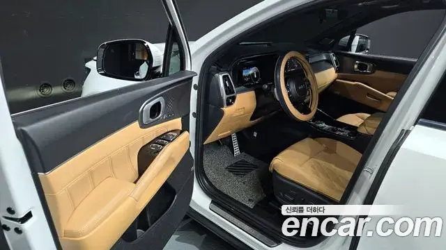 Kia Sorento 2022 — ფოტო 13/20