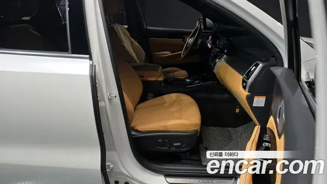Kia Sorento 2022 — ფოტო 18/20