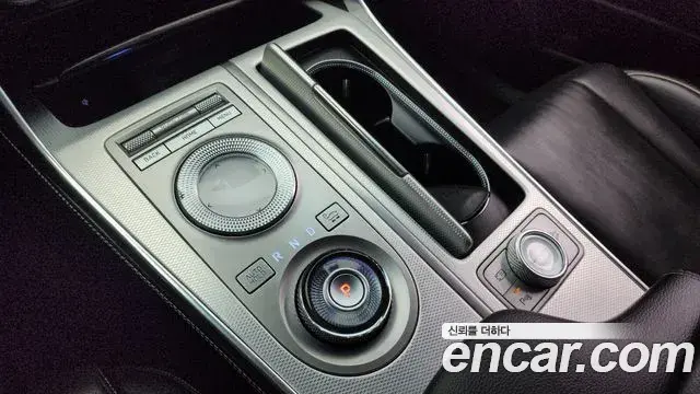 Genesis GV80 2020 — Photo 6/20