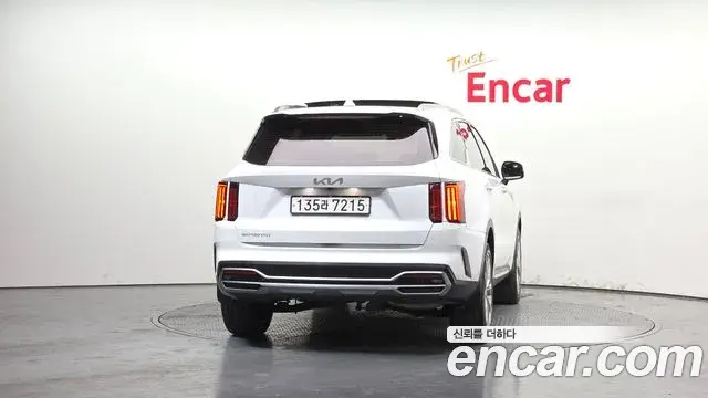Kia Sorento 2022 — Şəkil 8/20
