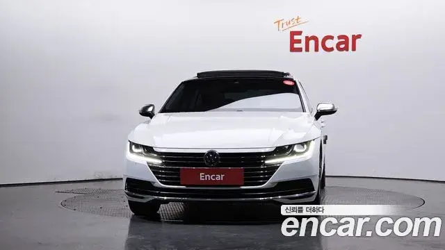 Volkswagen Arteon 2019 — Photo 17/20