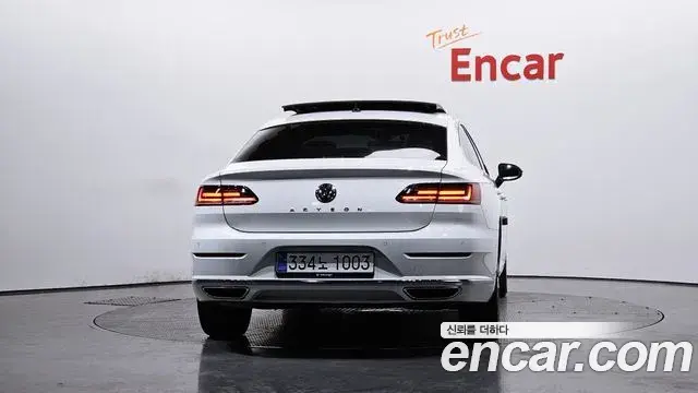 Volkswagen Arteon 2019 — Photo 14/20