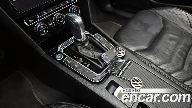 Volkswagen Arteon 2019 — Photo 2/20