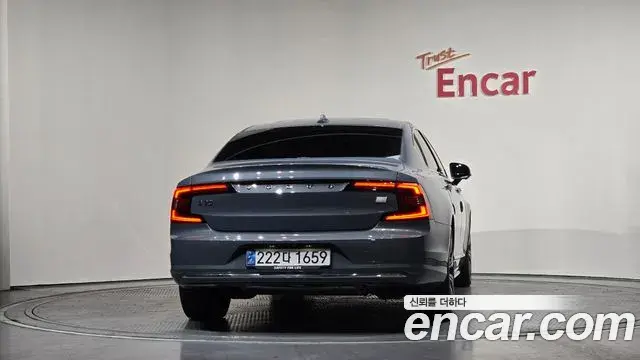Volvo S90 2021 — ფოტო 3/20